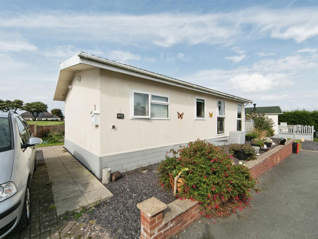 2 bed property for sale in Bryn Mechell Park, Llanfechell, Amlwch LL68