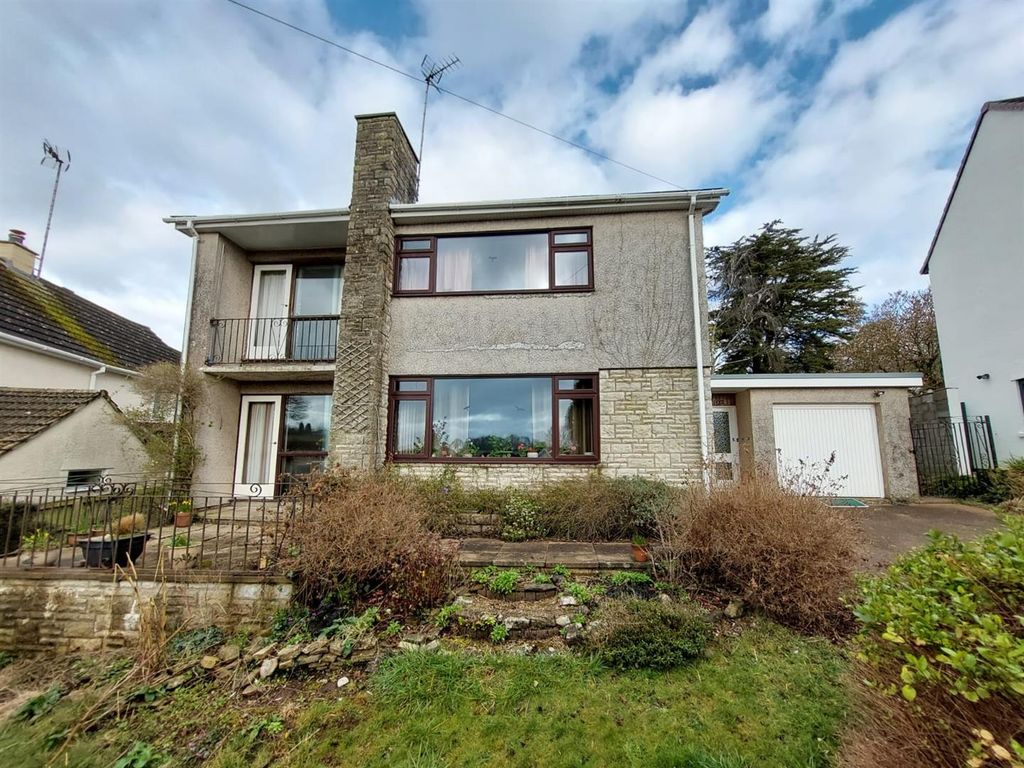3 bed detached house for sale in Broadway, Llanblethian, Cowbridge CF71