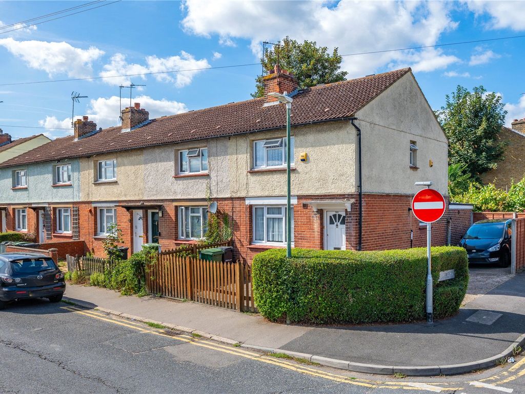 3 bed end terrace house for sale in Upper Fant Road, Maidstone ME16, £