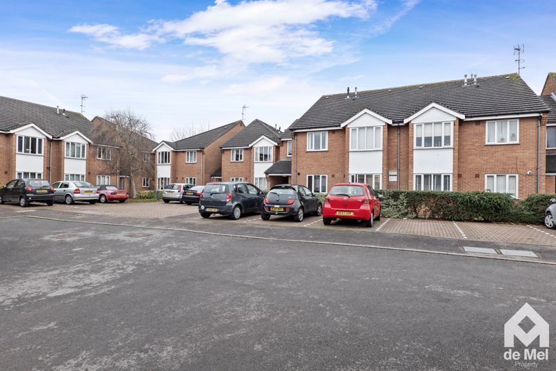 Swindon Close, Cheltenham GL51  