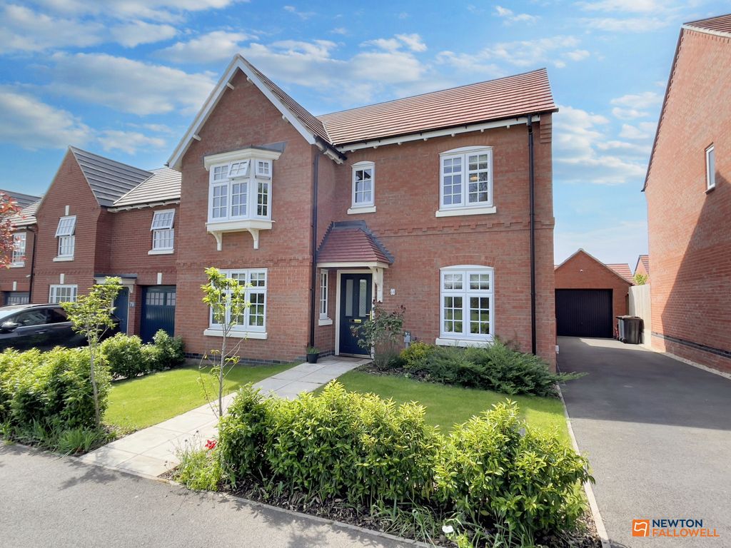 4 bed detached house for sale in Lowe Street, Hugglescote LE67, £385,000 Zoopla