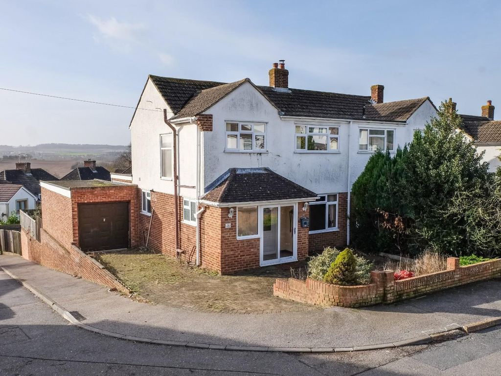 3 bed semidetached house for sale in Coombfield Drive, Dartford DA2, £