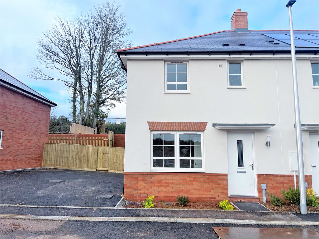 3 bed semidetached house to rent in Finch Close, Alphington, Exeter