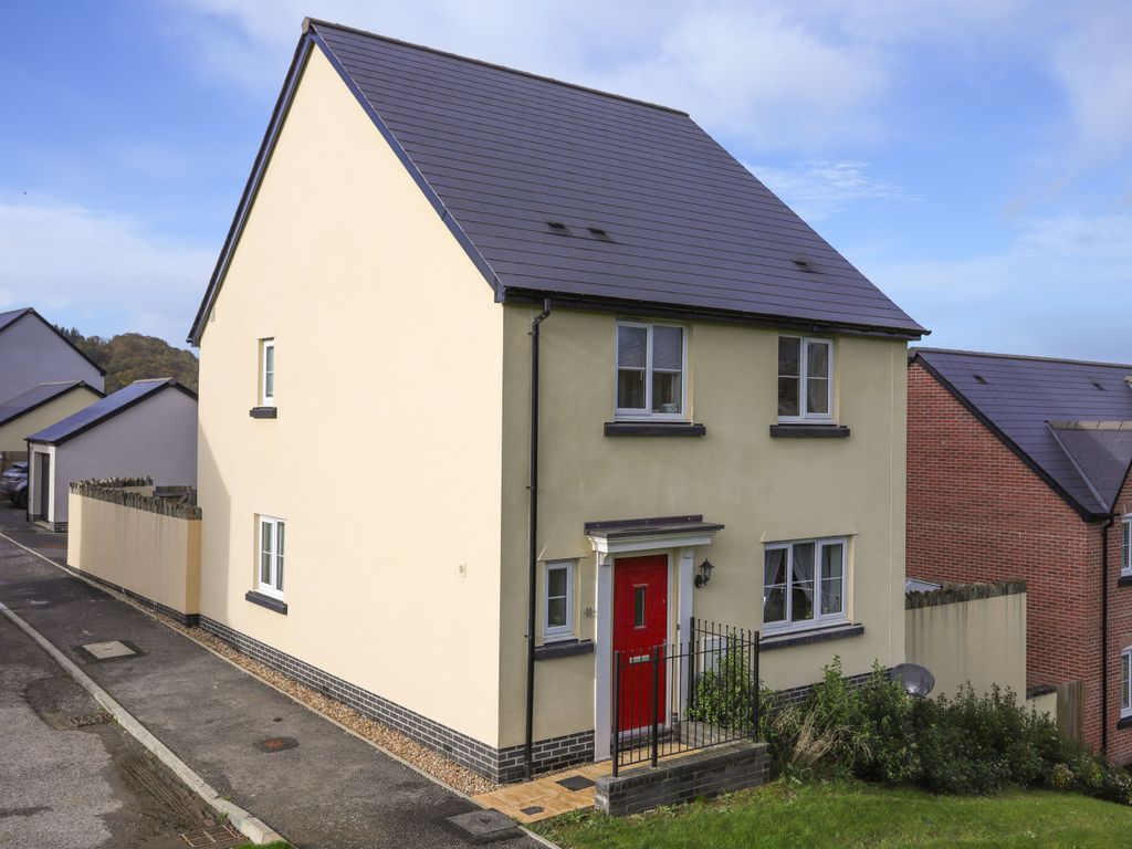 4 bed detached house for sale in Spinners Square, Chudleigh, Newton