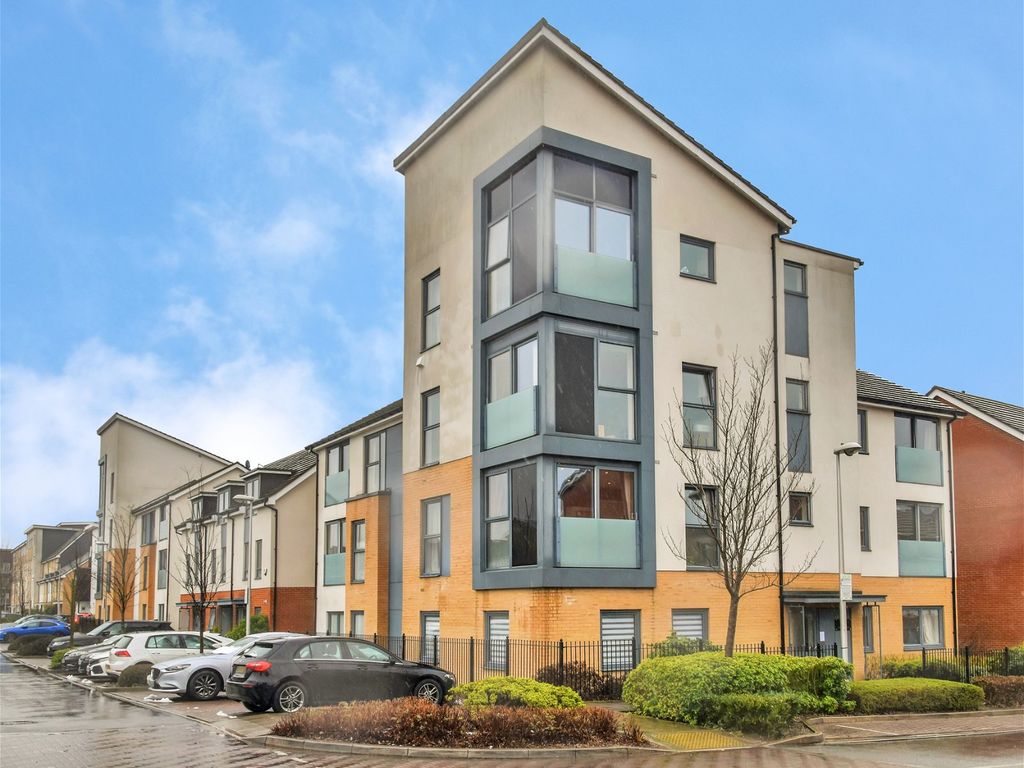 2 bed flat for sale in Midgham Way, Reading RG2 Zoopla