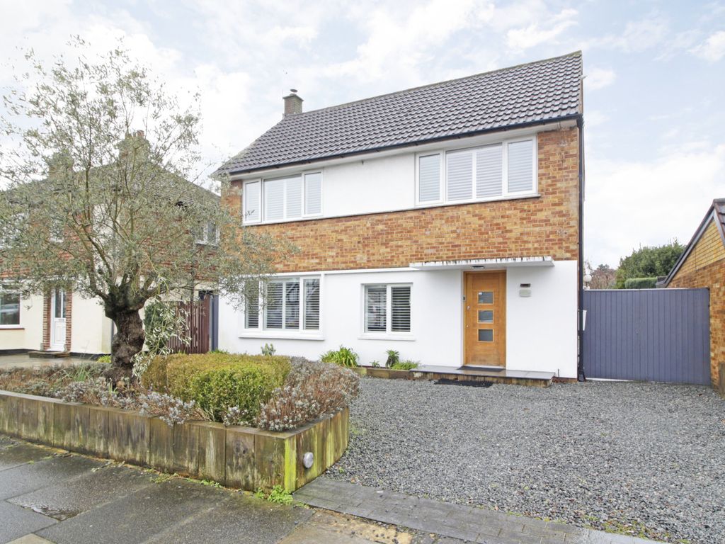 3 bed detached house for sale in Homemead Road, Bickley, Bromley, Kent