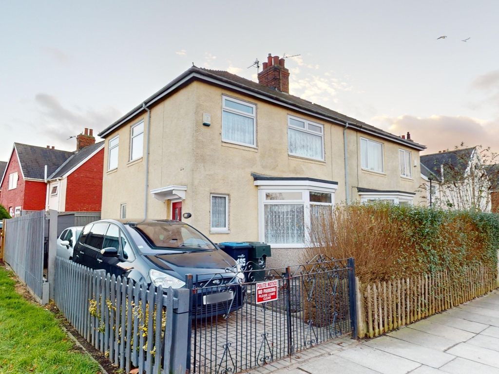 3 bed semidetached house for sale in Park Road South, Middlesbrough