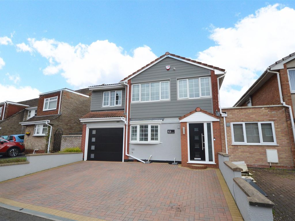 4 bed linkdetached house for sale in Coulsons Road, Whitchurch