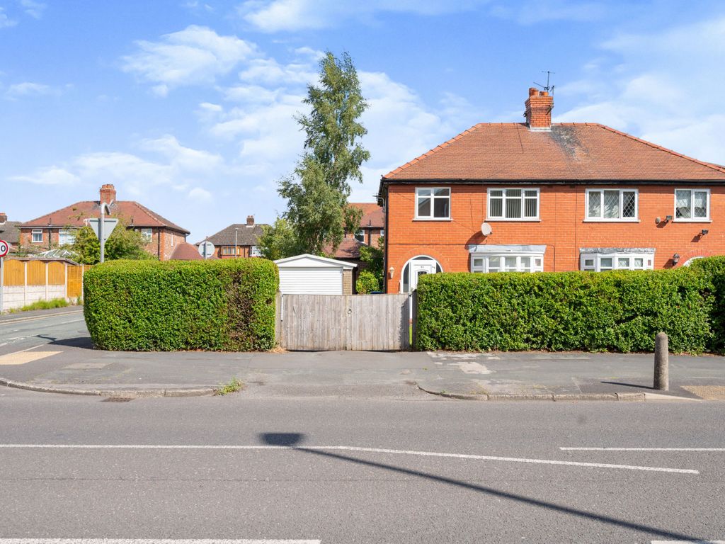 3 bed semidetached house for sale in Liverpool Road, Great Sankey