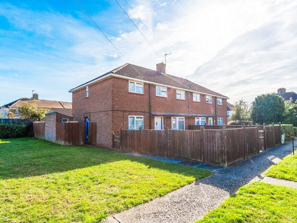 2 bed for sale in Bristow Road, Bexleyheath DA7, £350,000