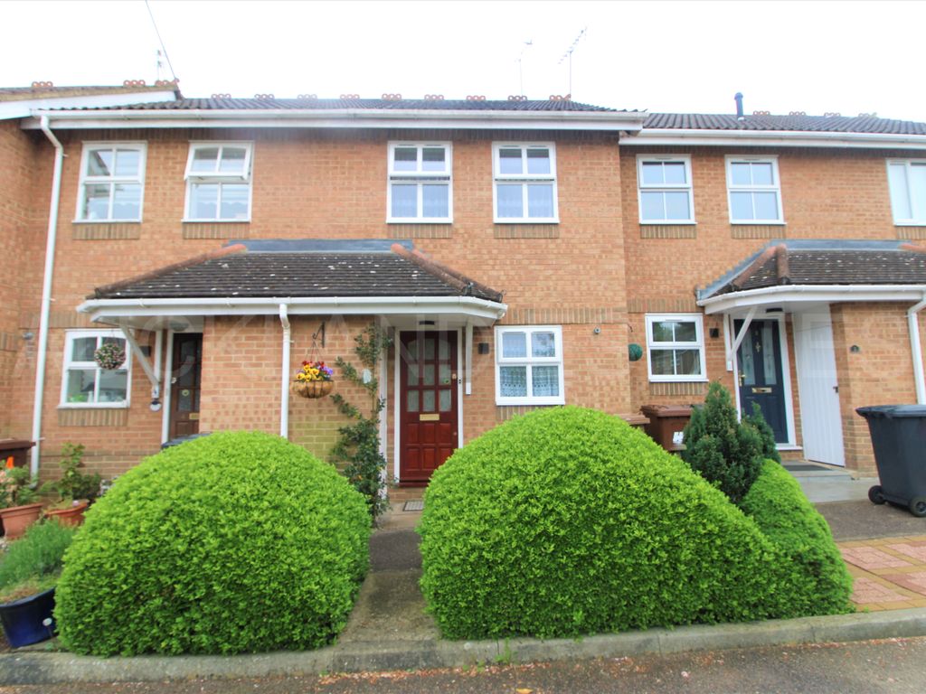 2 bed terraced house for sale in Oakfield Close, Potters Bar EN6 Zoopla