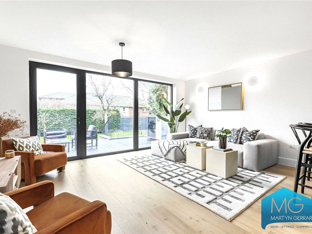 4 bed semidetached house for sale in Conway Gardens, Enfield EN2, £