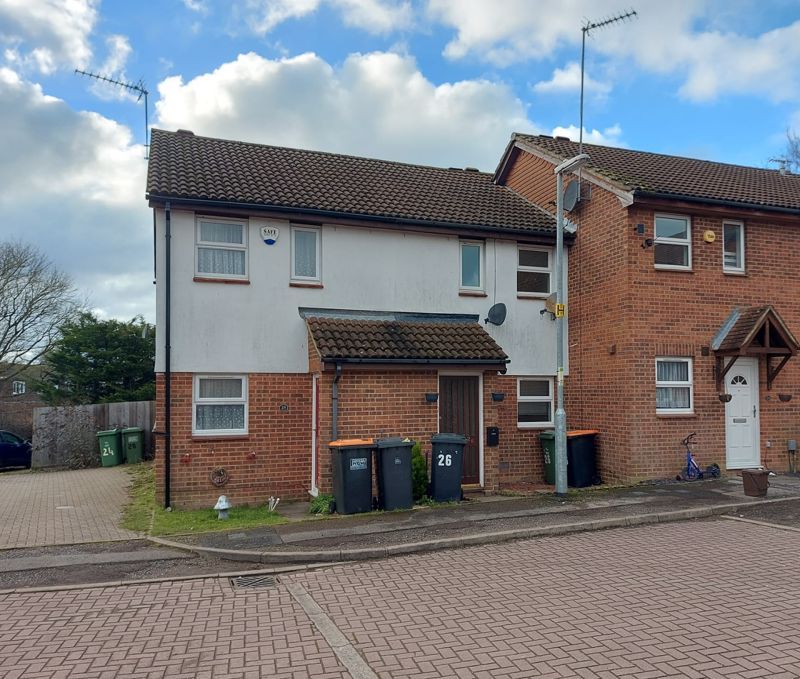 2 bed property to rent in Gainsborough Drive, Houghton Regis, Dunstable