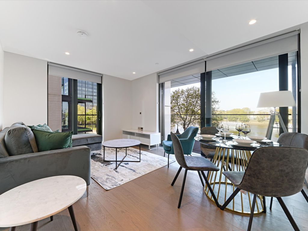 The Dumont, Albert Embankment, Vauxhall, London SE1