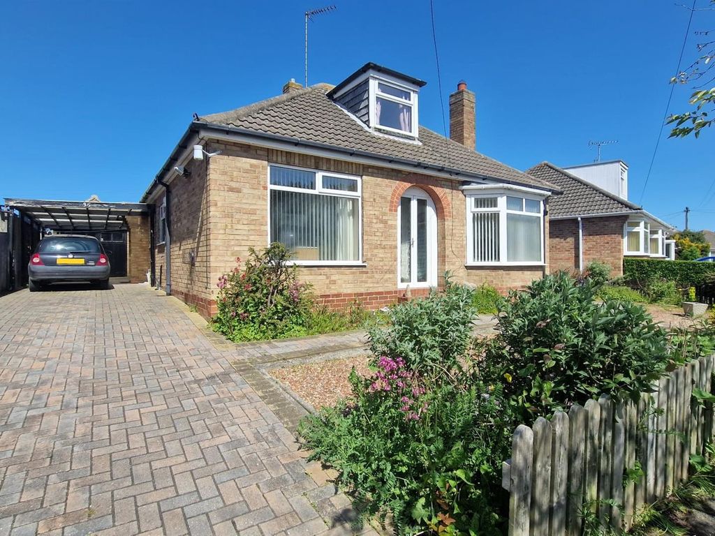 2 bed detached house for sale in Greenacre Park, Hornsea HU18 Zoopla