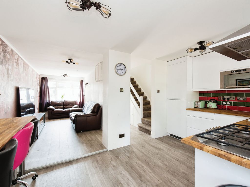 4 bed terraced house for sale in Badgers Copse, Worcester Park, Surrey