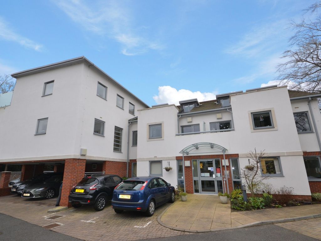 Dial Stone Court, Oatlands Avenue, Weybridge KT13  