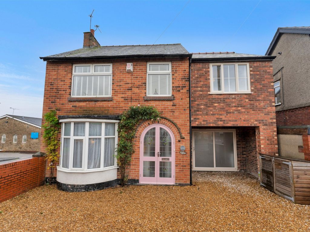 5 bed detached house for sale in Nottingham Road, Alfreton, Derbyshire