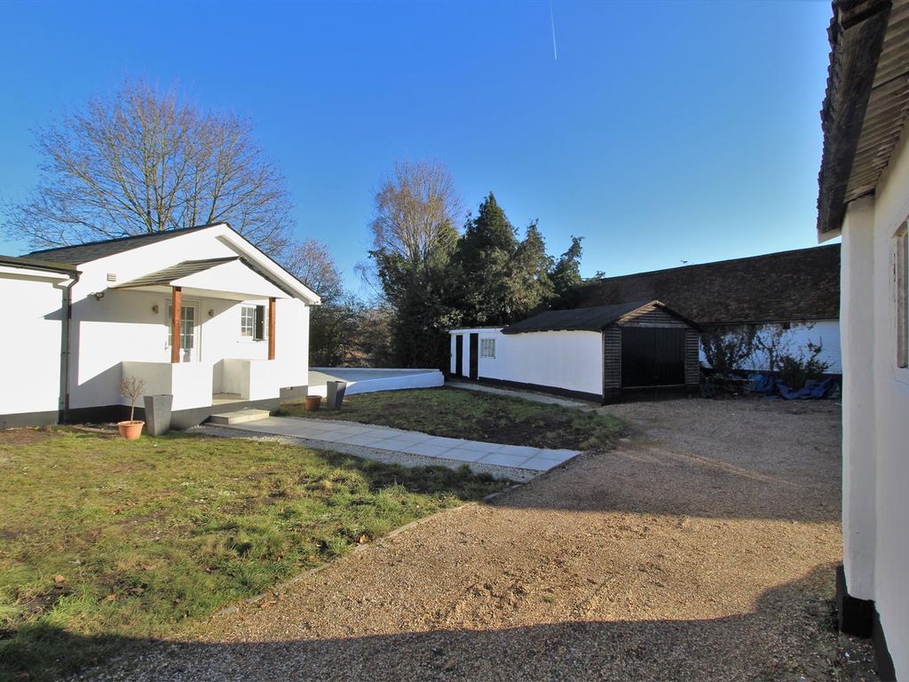 3 bed detached bungalow for sale in Bagshot Road, West End, Woking GU24