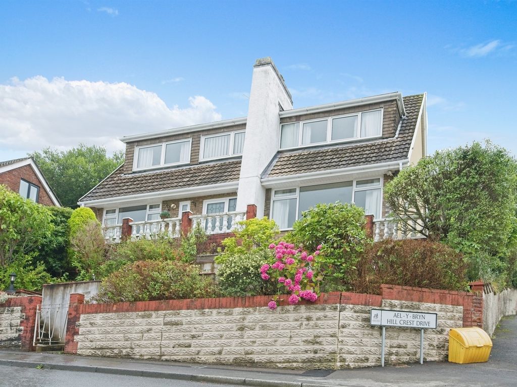 4 bed detached house for sale in Hillcrest Drive, Porth CF39, £300,000 Zoopla