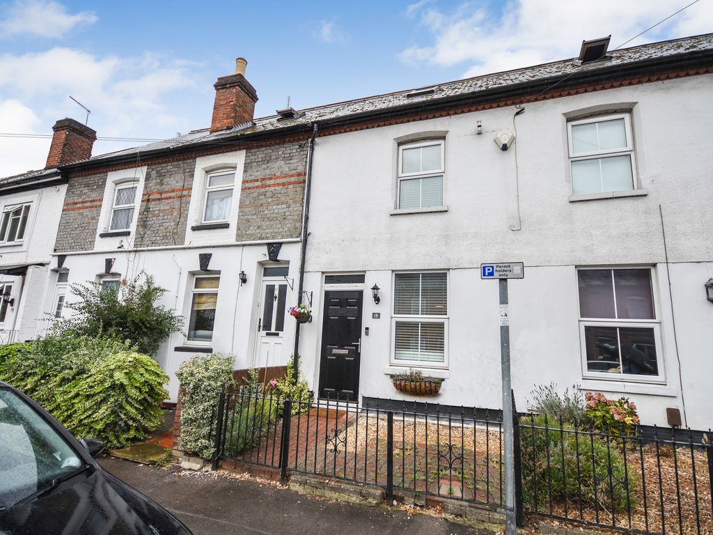 3 bed terraced house for sale in Elgar Road, Reading RG2 Zoopla