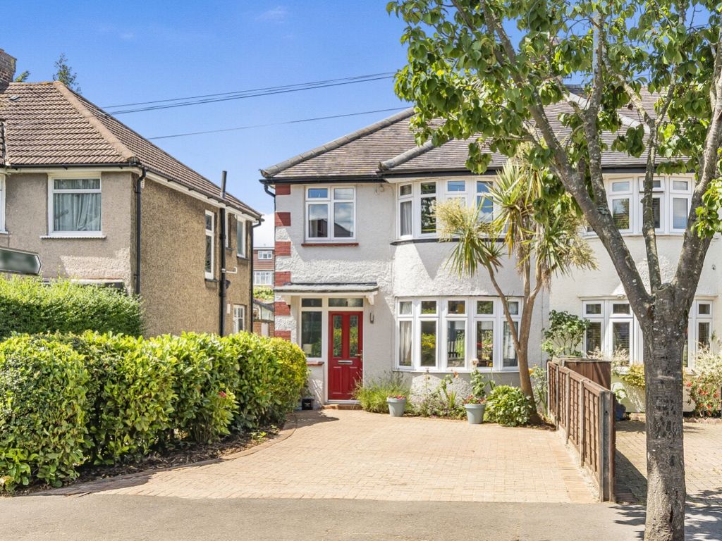 3 bed end terrace house for sale in Kingston Avenue, Cheam, Sutton