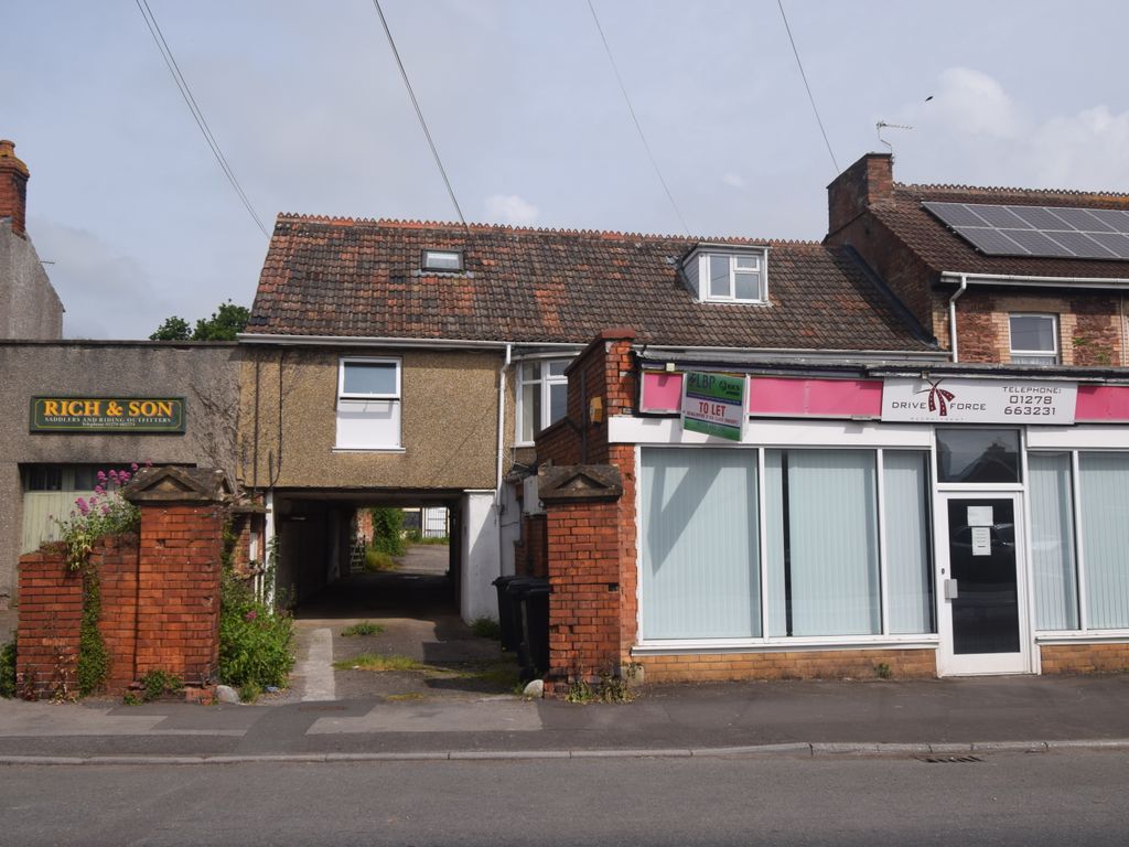 2 bed flat to rent in Fore Street, North Petherton, Bridgwater TA6, £