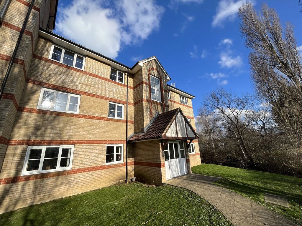 1 bed flat for sale in Thistle Court, Cumberland Place, Catford, London