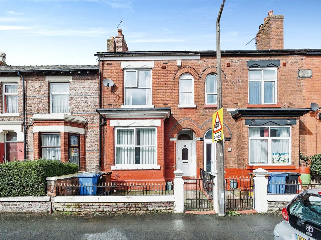 3 bed terraced house for sale in Chatham Street, Stockport, Greater