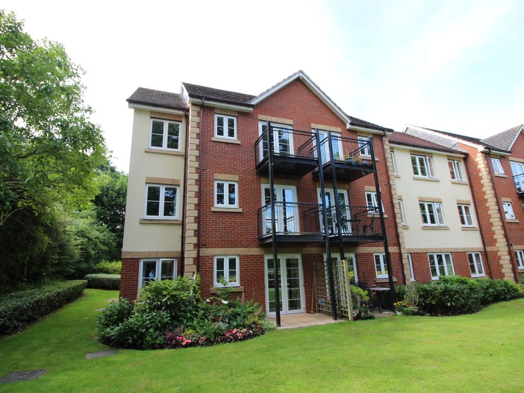 1 bed flat for sale in Pegasus Court, 83 Silver Street, Nailsea, North