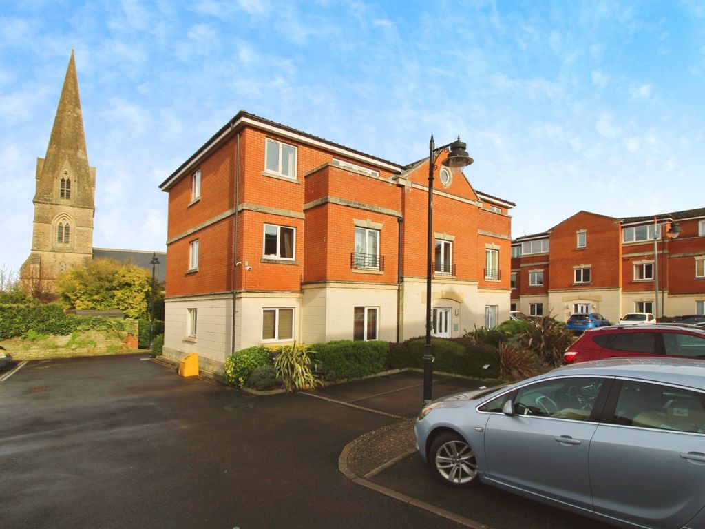 2 bed flat to rent in Brock End, Old Town, Swindon SN1, £1,000 pcm Zoopla