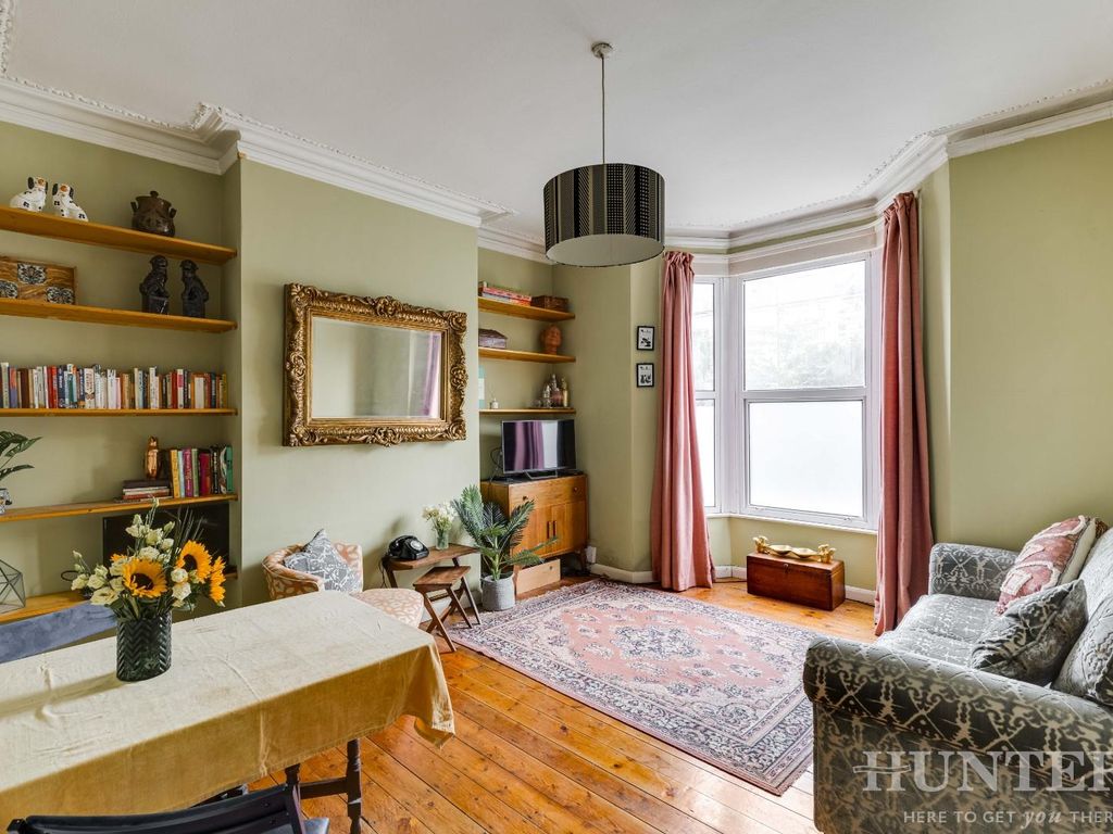 2 bed flat for sale in Beaconsfield Road, London N15, £500,000 Zoopla