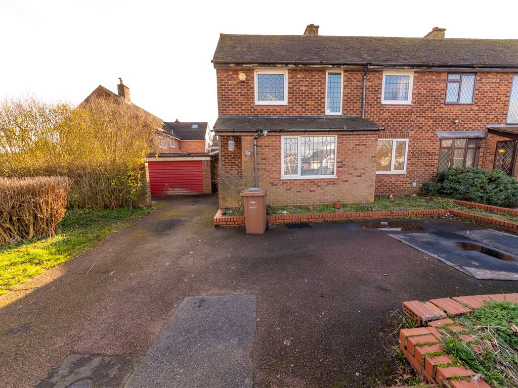 3 bed semidetached house for sale in Cornyx Lane, Solihull, West