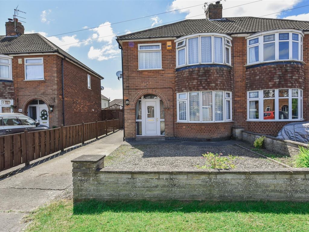 3 bed semidetached house for sale in Whitestone Drive, Huntington