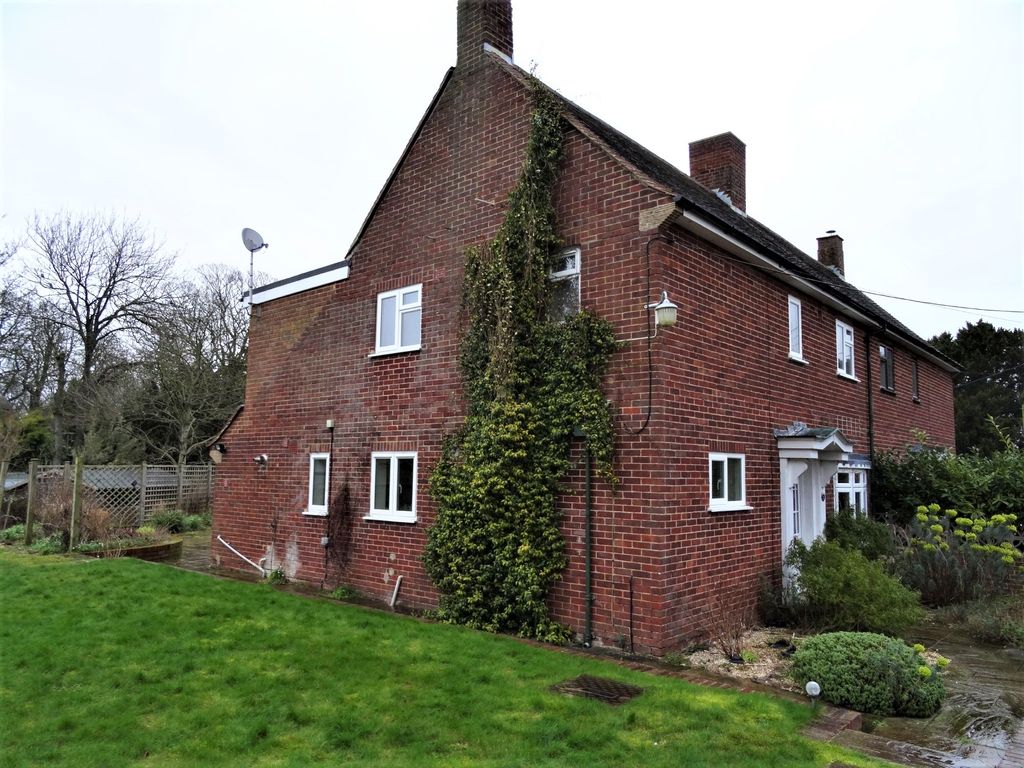 3 bed semidetached house to rent in Etwall, Quarley, Andover SP11 Zoopla