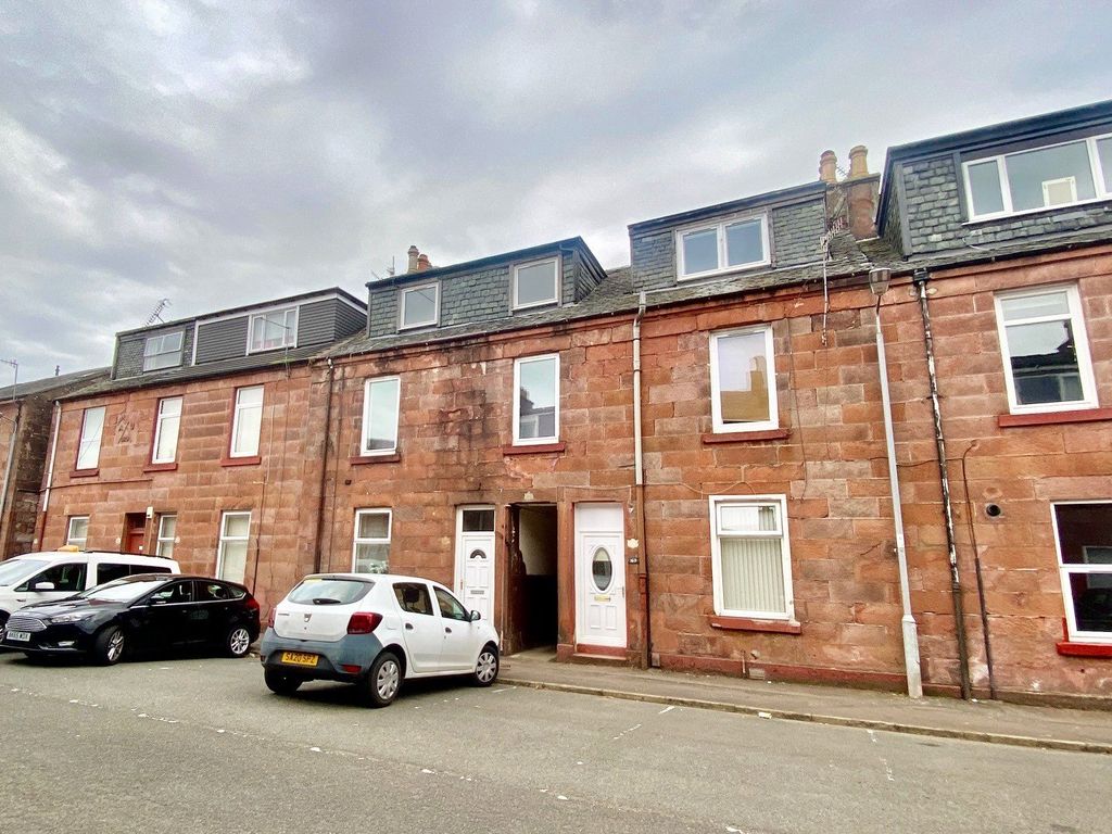 2 bed for sale in Middleton Street, Alexandria G83, £65,000