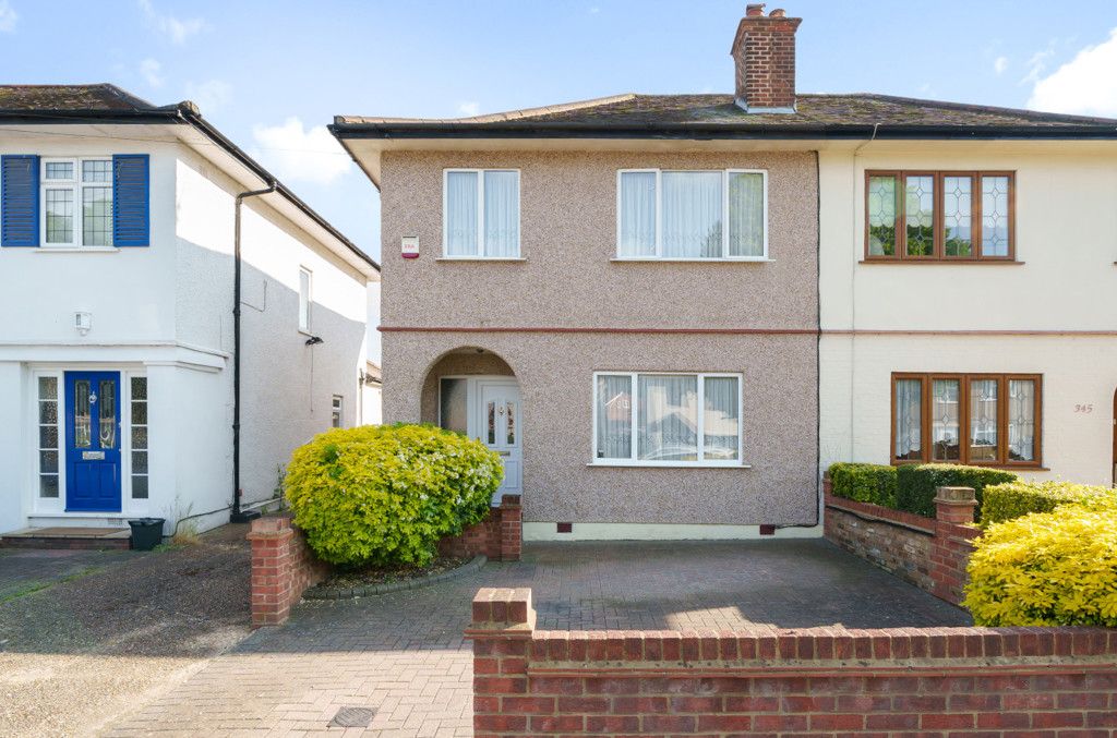 3 bed semidetached house for sale in Balmoral Drive, Hayes, Middlesex