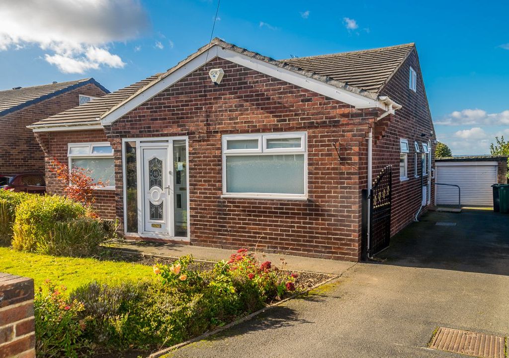 3 bed detached bungalow for sale in Ullswater Road, Dewsbury WF12 Zoopla