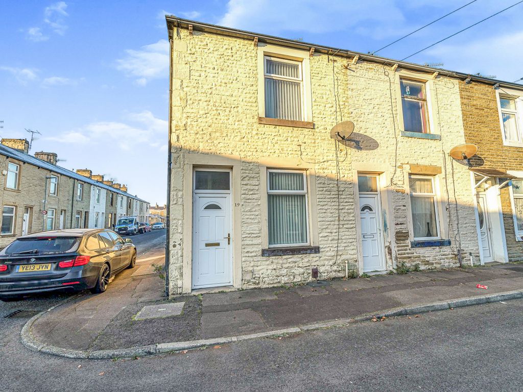 2 bed end terrace house for sale in Saltburn Street, Burnley