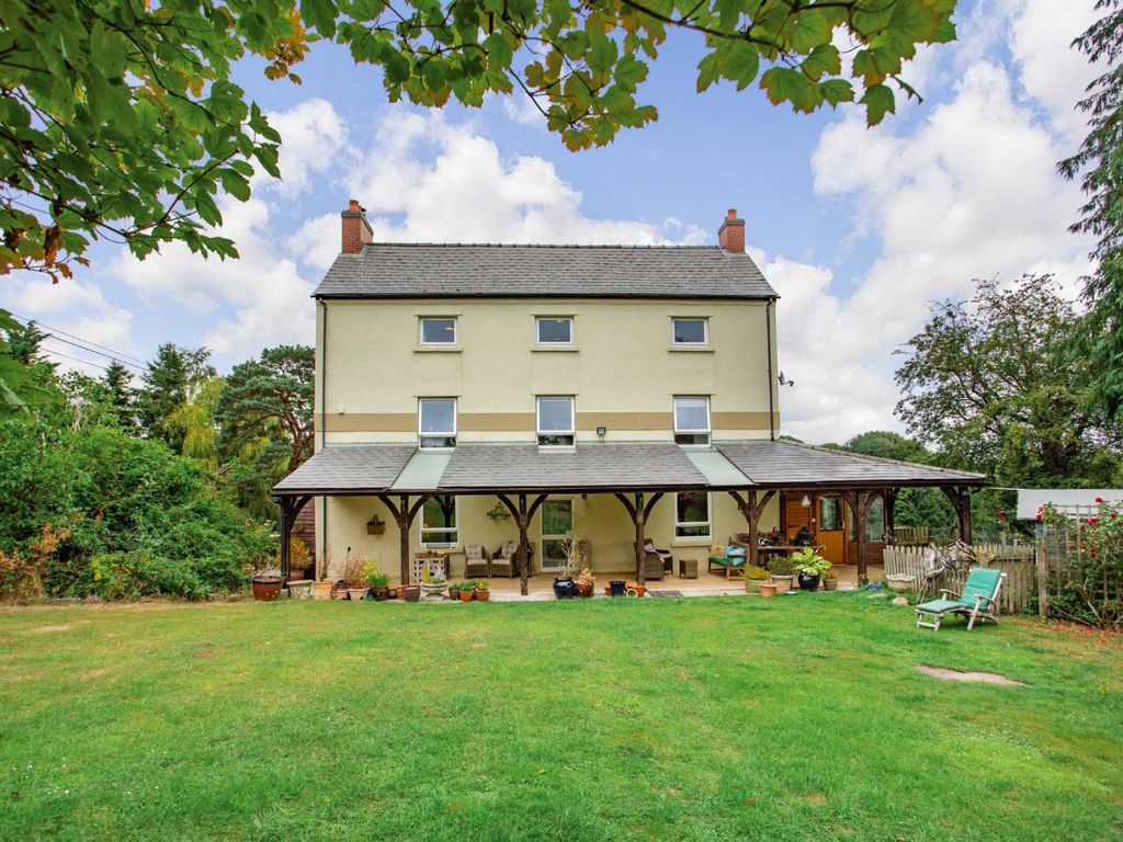 6 bed detached house for sale in Duke Of York Road, Coleford