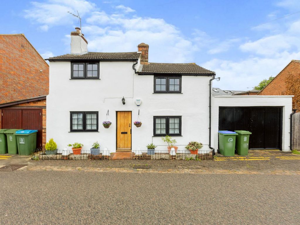 3 bed cottage for sale in Walton Green, Aylesbury HP21 Zoopla