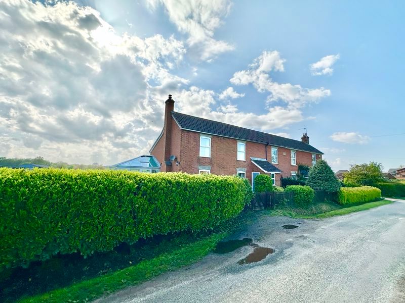 4 bed semidetached house for sale in Pound Lane, Fleggburgh, Great Yarmouth NR29 Zoopla
