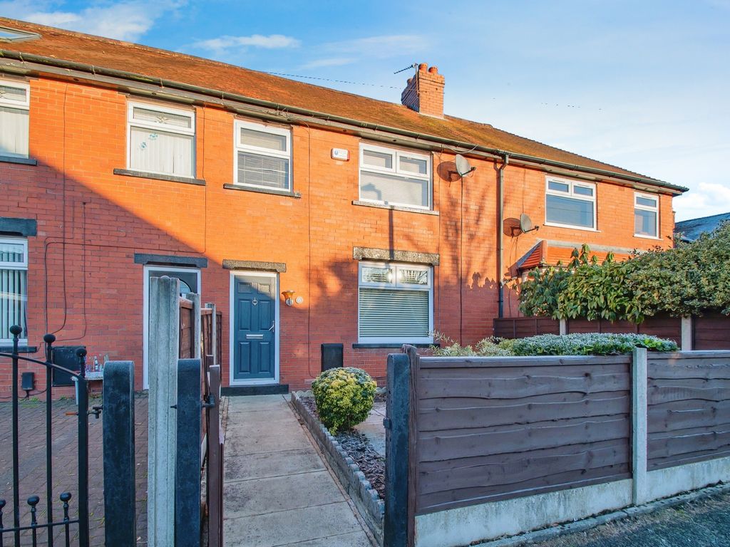 4 bed semidetached house for sale in East Avenue, Whitefield