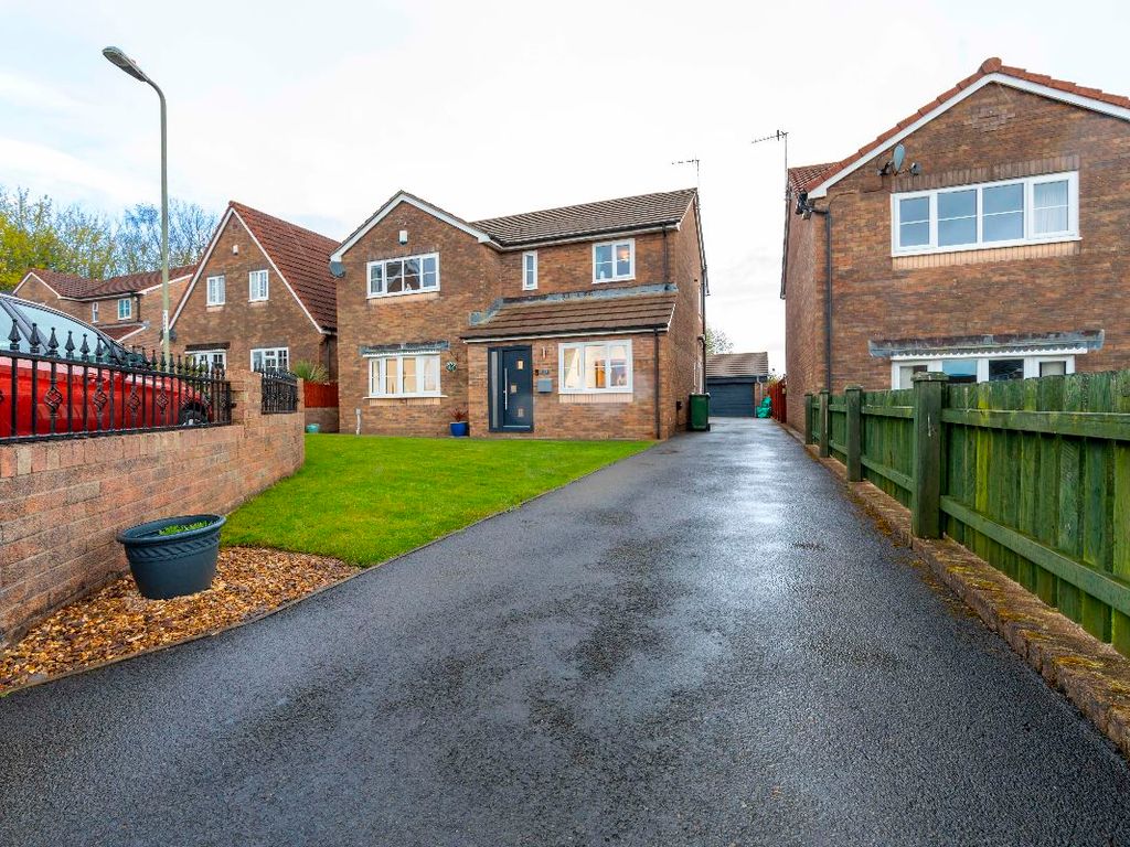 4 bed detached house for sale in Cae'r Gelynnen, Nelson, Treharris CF46