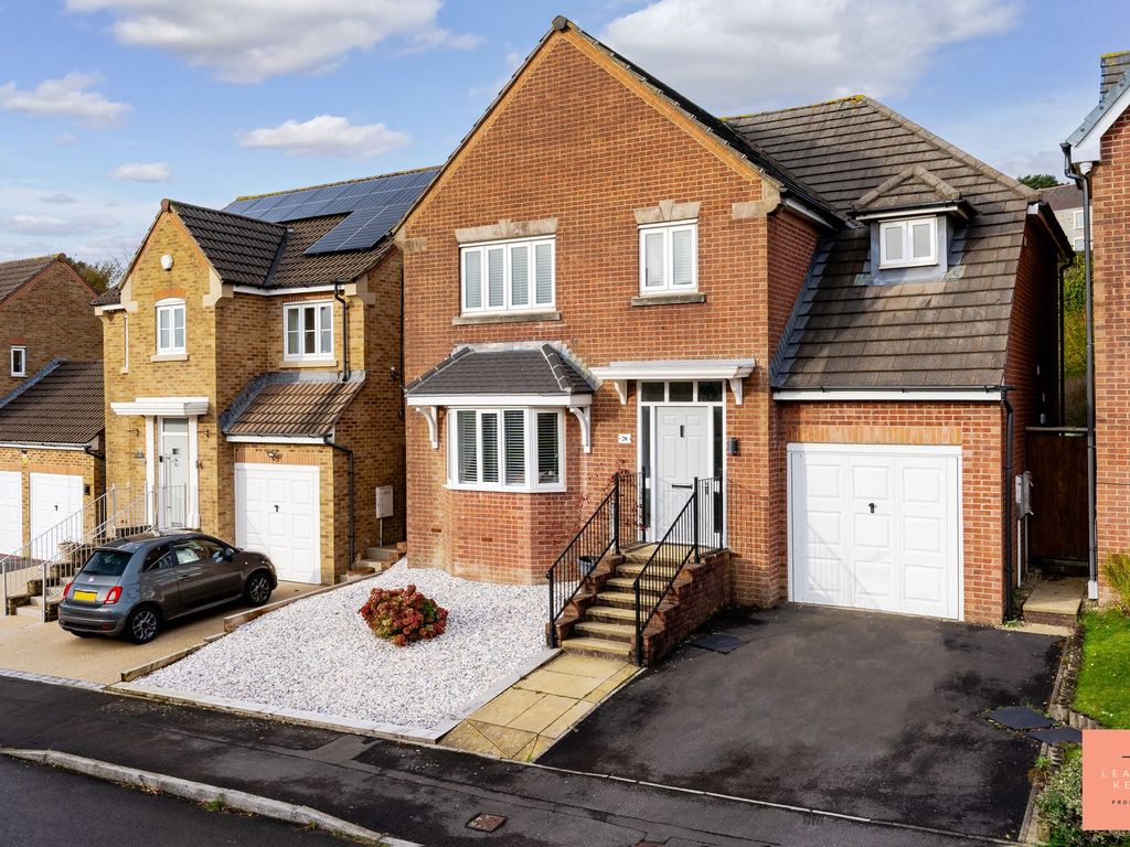 4 bed detached house for sale in Heol Cwarrel Clark, Caerphilly CF83, £