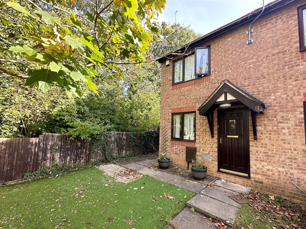 2 bed terraced house for sale in Minerva Gardens, Wavendon Gate, Milton