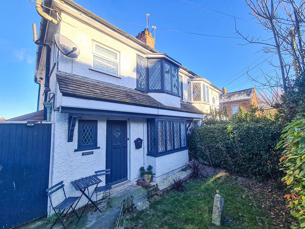3 bed semidetached house for sale in Street Road, Glastonbury BA6, £
