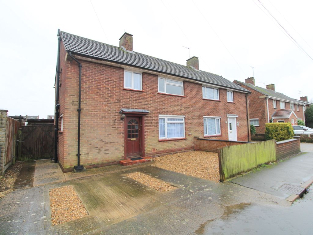 3 bed semidetached house for sale in Portland Crescent, Ashford TW13