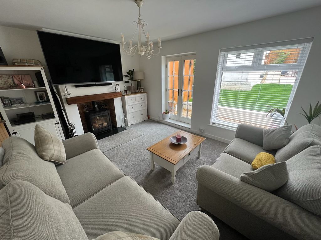 3 bed detached house for sale in Lyell Road, Parkstone, Poole BH12, £