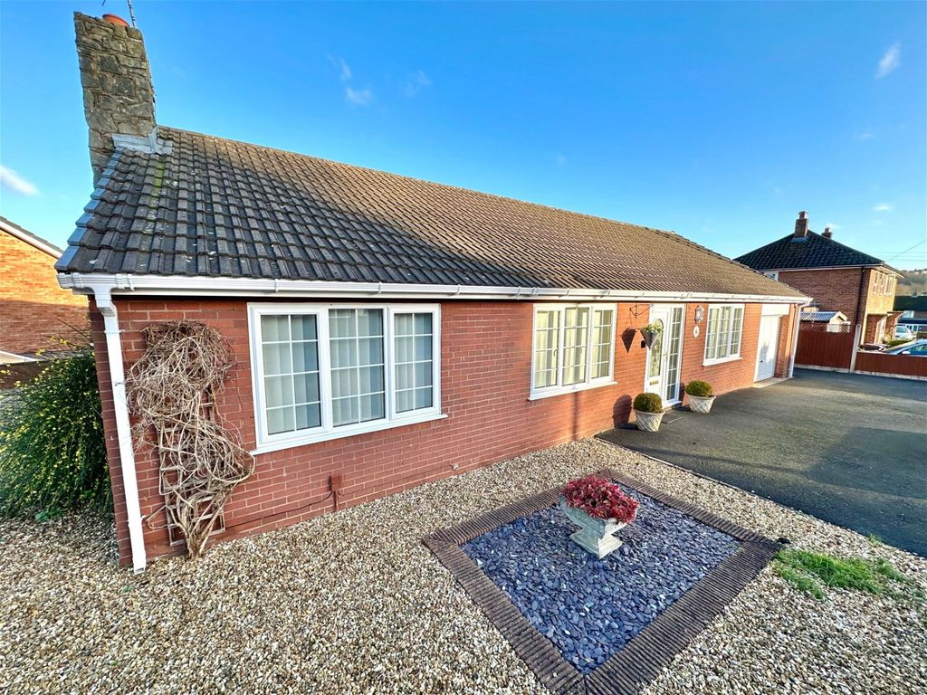 3 bed bungalow for sale in Vicar Street, Oakengates, Telford TF2, £350,000 Zoopla